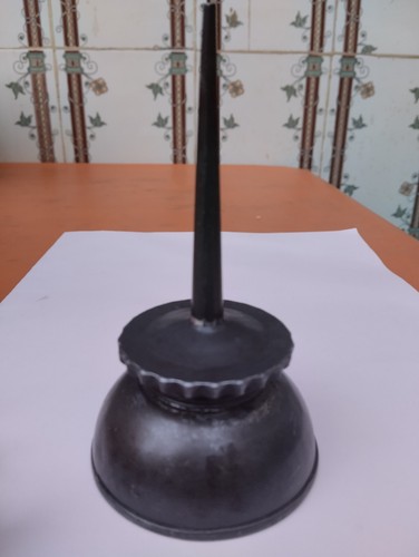 Ancienne burette huile - ancienne,