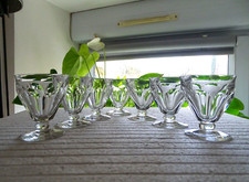 7 verres  vin blanc cristal