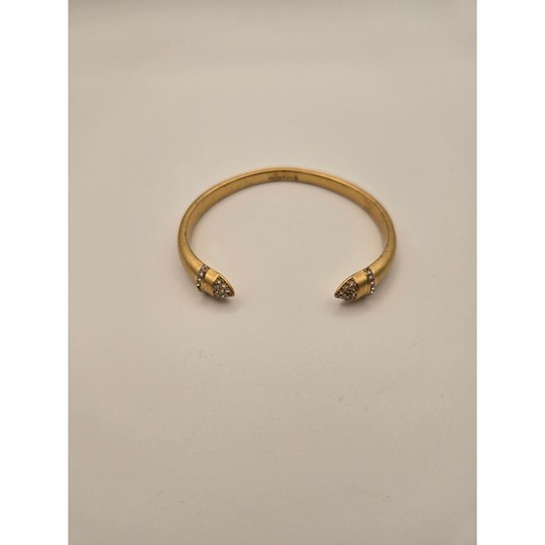 Stella and dot - dot, 7"