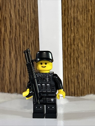 Lego mini figure swat gun - figure,