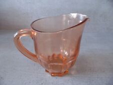 Pichet en verre rose art déco