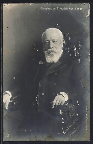 Grand duc frédéric assis - grand-duc,