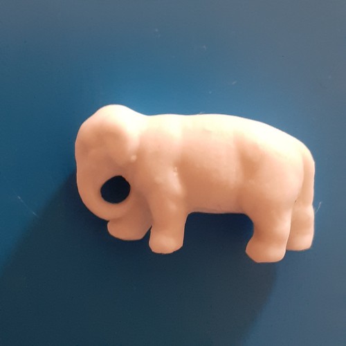 Feve ancienne petit elephant - ancienne,