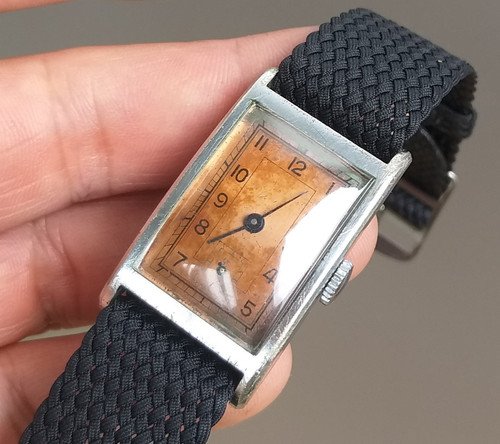 Montre char rectangulaire