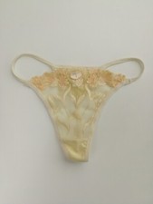 string 36 Brodé Fleurs jaune  transparent lingerie vêtement jeune femme sexy 