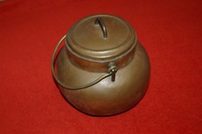 Ancien seau pot en cuivre avec couvercle et anse  -  17 cm