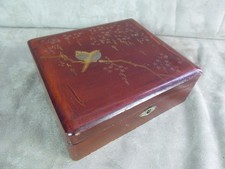 BOÎTE en bois laqué