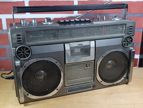Boombox ghettoblaster - boombox,