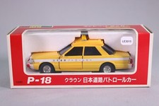 LE3015 DIAPET 01731 Voiture 1/40 1:40 Clown survey patrol car P-18 police