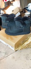 ugg bailey button p 37/38