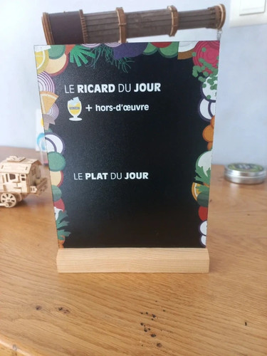 Une ardoise ricard - , de