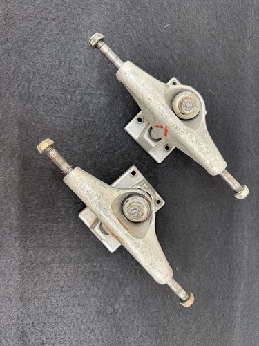 Vintage venture skateboard - vintage,