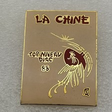 Pin's-RENAULT -Top Niveau DIAC 88-lLa Chine---Auto-P2O5