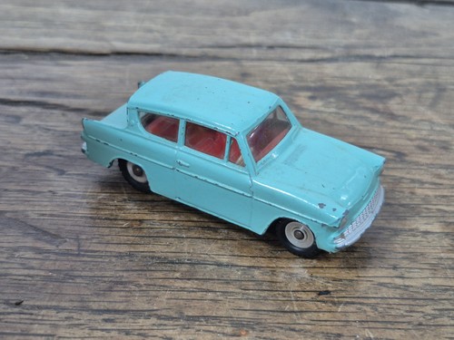 Voiture miniature ford anglia - voiture,