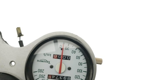 Compteur triumph speed triple - speed,