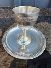 Coquetier en métal argenté