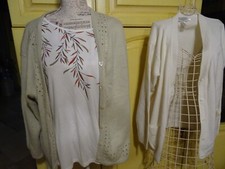 lot4piéces 2 gilets et  haut femme beige manches longues  femme écharpe assortie