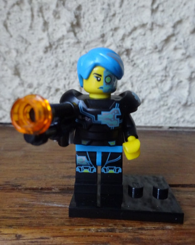 Lego série femme cyborg - lego,