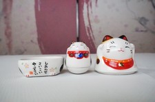 Tiny Cat Roly-Poly Lucky Maneki Neko Japanese Beckoning Ceramic Fortune white