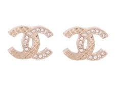 NEUF BOUCLES D'OREILLES CHANEL