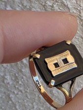 bague 1900 en or 9k Onyx ?