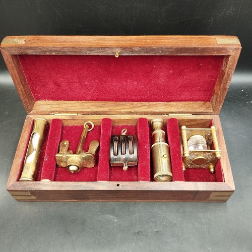 Miniatures laiton objets - miniatures,