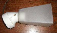 Ancienne applique porcelaine et verre opaque salle de bain