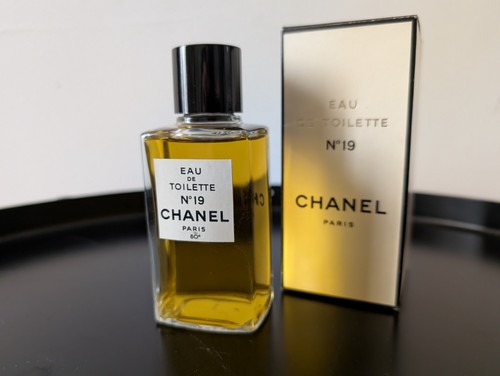 Chanel eau de toilette - n°19,