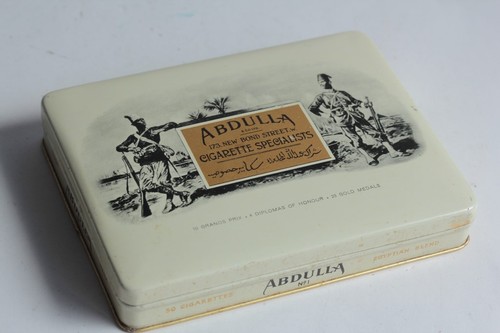 Boîte cigarettes tôle - à,