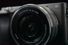 [US Duty Paid] Appareil photo numérique sans miroir Sony a6000 avec objectif ...