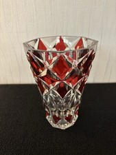 Vase rouge overlay en cristal de Saint Louis h:20cm