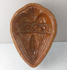 Ancien grand moule sacré coeur agneau, en terre cuite vernissée, Alsace, XIXème