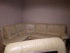 Canapé d'angle et fauteuil en cuir 