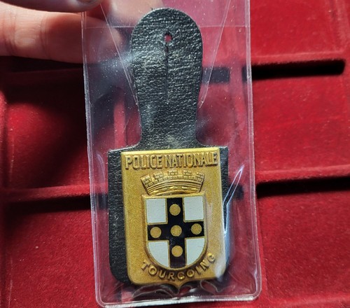 128 pucelle insigne - pucelle, /