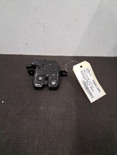 Serrure de coffre RENAULT CLIO 4 PHASE 2 BREAK 905039428R