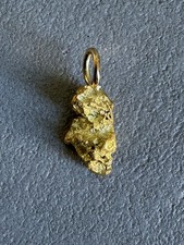 Pépite naturelle en or 22 / 24 K avec montage en or 18 carats - Origine : Alask