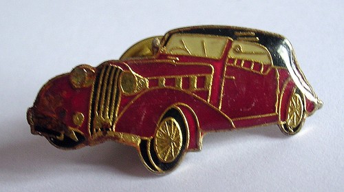 Insigne pin voiture - insigne, pin's