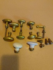 Lot de anciennes poignées de