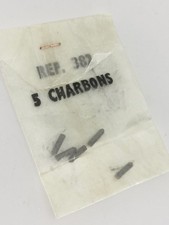 JOUEF 382 LOT DE CINQ CHARBONS