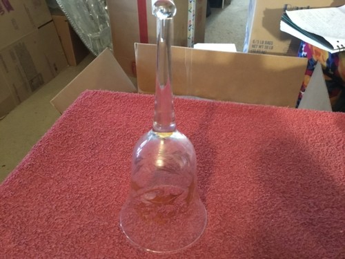 Glass bell with - gold, holly