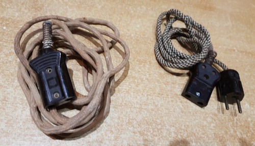 Ancienne prise bakelite - ancienne,
