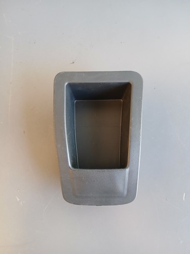 Peugeot 207 vide poche - /,