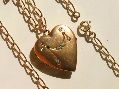 Beau pendentif coeur porte - beau,