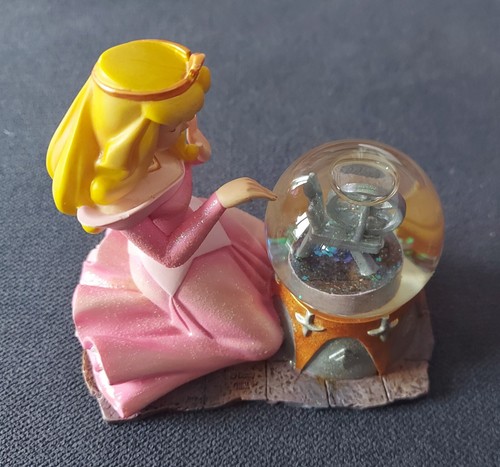Snowglobe disney belle au - snowglobe,