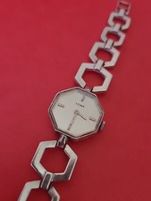 Belle montre bracelet femme
