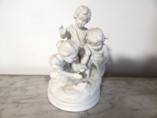 ANCIENNE SCULPTURE en BISCUIT