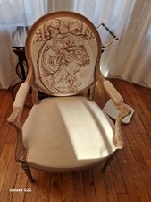 paires de chaises medaillon Louis XVI