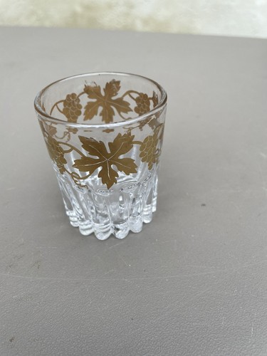 Petit verre cristal feuilles