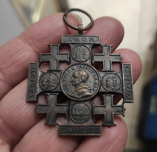 Belle médaille religieuse - médaille,