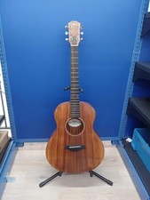 Guitare acoustique électrique